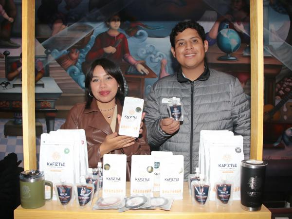 🏛️ GOBIERNO | Puebla Con Café Puebla Cinco de Mayo, Gobierno Estatal impulsa la sustentabilidad dlvr.it/TQLjm5 🔗 #CaféPuebla #CincoDeMayo #GobiernoEstatal #Sustentabilidad #ClaudiaSheinbaum