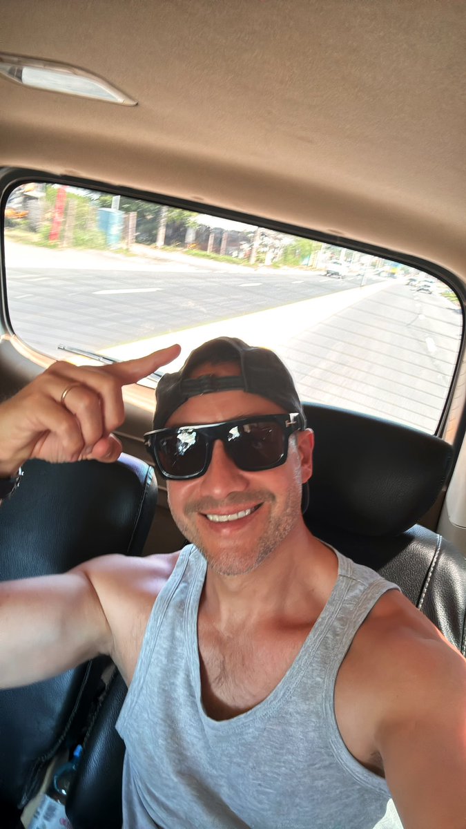 Ya probamos sonido en el escenario de #JesusMaria 🎤 Nos vemos y nos cantamos esta noche ✨❤️