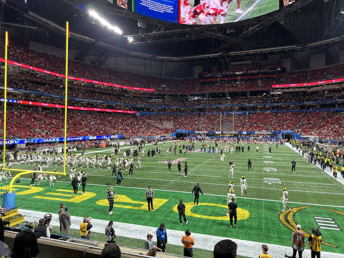 BasedHeyzeus's tweet photo. #PeachBowl https://t.co/SfCAHaXjR6