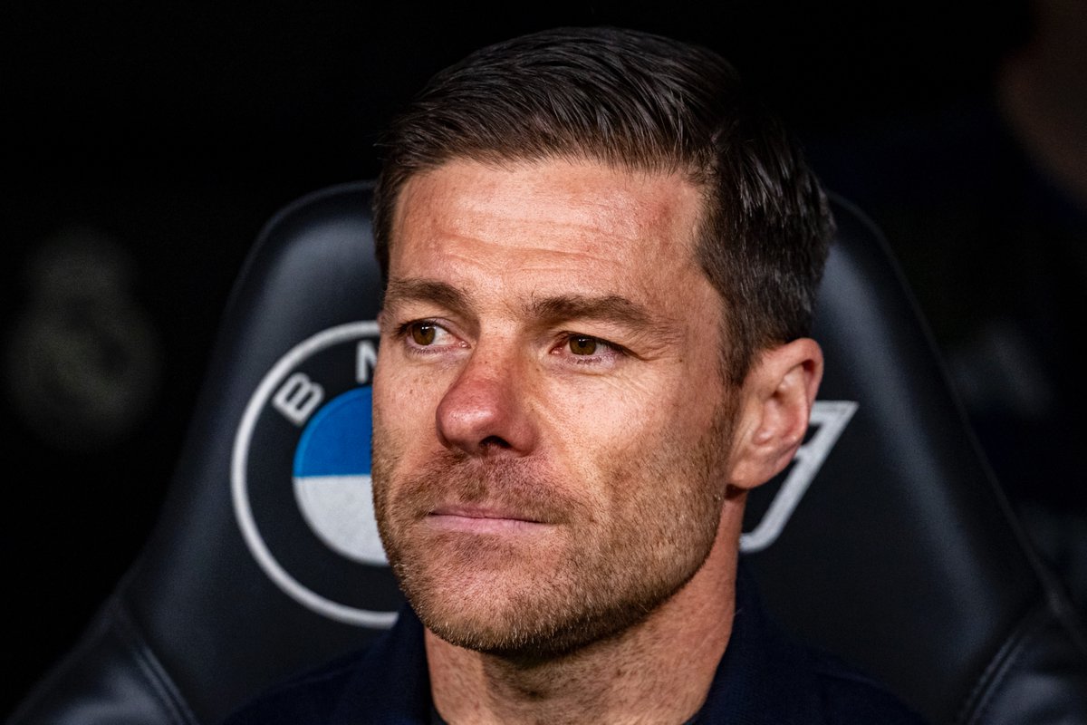 ActuFoot_'s tweet image. 🚨 Samuel Umtiti 🇫🇷 sur le licenciement de Xabi Alonso 🇪🇸 : 

« 𝗟𝗘 𝗖𝗢𝗔𝗖𝗛 𝗗𝗢𝗜𝗧 𝗧𝗢𝗨𝗝𝗢𝗨𝗥𝗦 𝗘̂𝗧𝗥𝗘 𝗟𝗘 𝗕𝗢𝗦𝗦. Quand il arrive dans un club, c'est lui qui doit décider. 𝗖'𝗘𝗦𝗧 𝗔𝗨𝗫 𝗝𝗢𝗨𝗘𝗨𝗥𝗦 𝗗𝗘 𝗦'𝗬 𝗧𝗘𝗡𝗜𝗥.

Mais de nos jours, dans certaines…