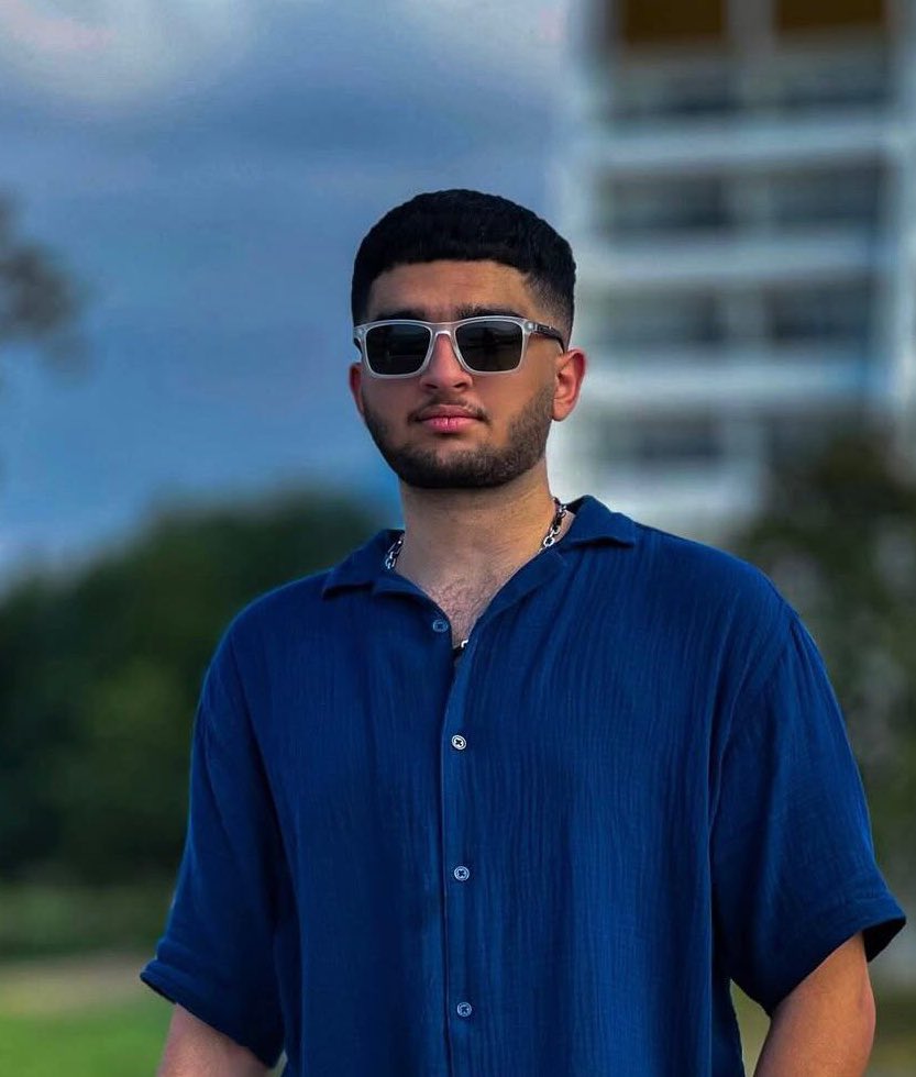 #سورنا_گلگون
قهرمان راه آزادی
#شهسوار 😔