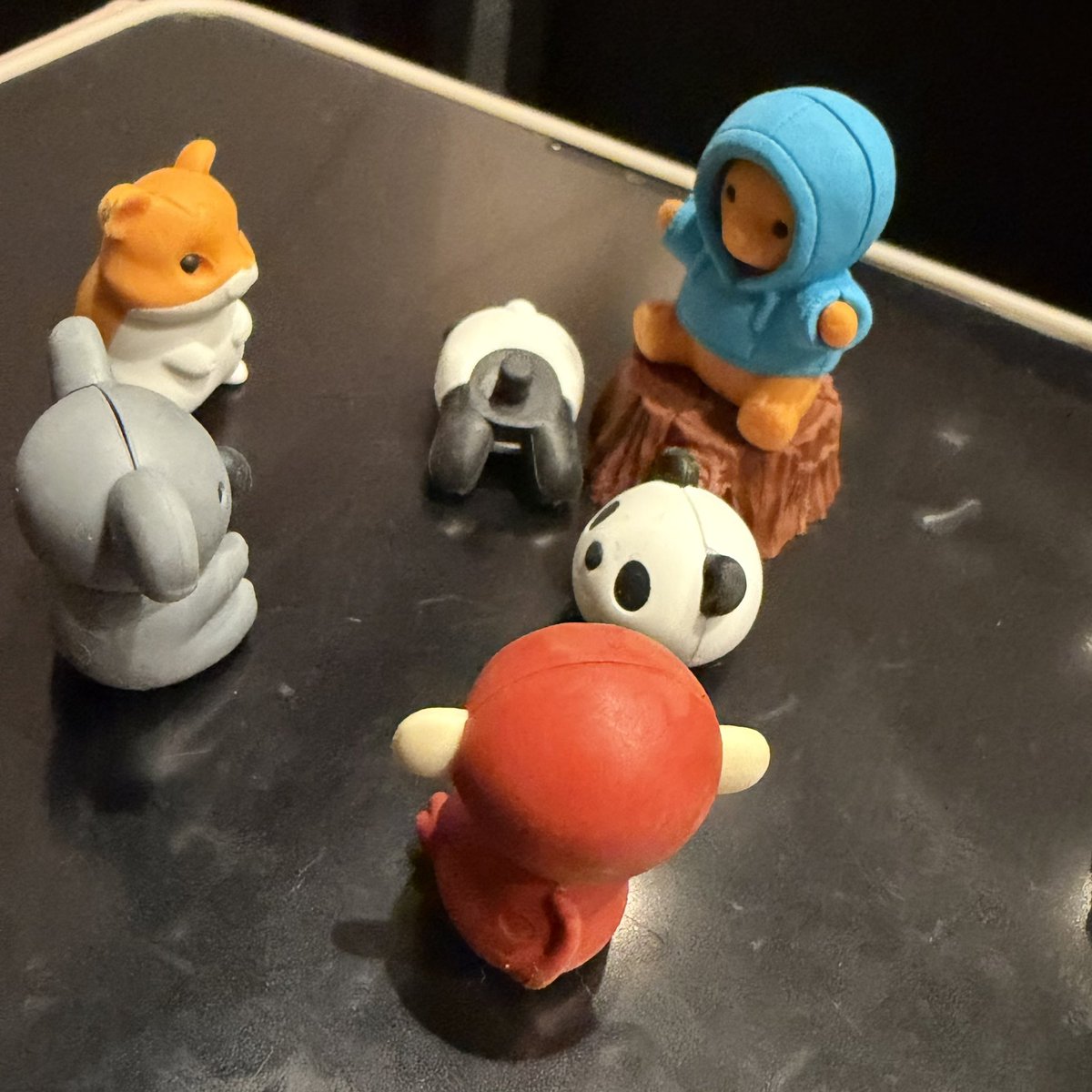 ivynetic's tweet image. a sacrifice has been offered, the dark one will be pleased.

the ritual is complete, rejoice my eraser brethren!