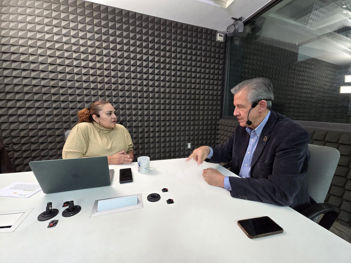 PuertoInterior's tweet image. Rumbo al 20º aniversario de @PuertoInterior, nuestro Director @hlsantillana platicó con @ritazamora18 sobre el futuro del complejo:
🔹 Autosuficiencia financiera.
🔹 Apuesta por la electromovilidad.
🔹 Nueva infraestructura y estancia infantil.
El motor logístico industrial de…