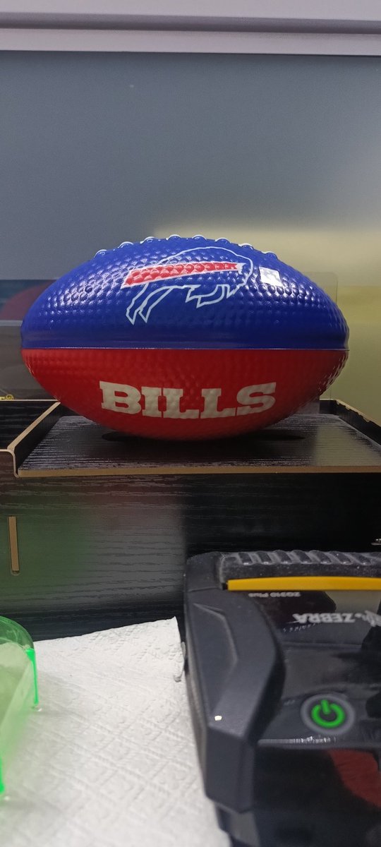 AleyGary's tweet photo. De por sí me encanta la Hawaiana de @littlecaesars  y con esta promoción, doblemente encantado...

A muerte con mis @BuffaloBills  en estos Playoffs... 

#billsmafia 
@BuffaloBillsEsp 

Ya tienen el suyo... https://t.co/FkcJDoIQMr