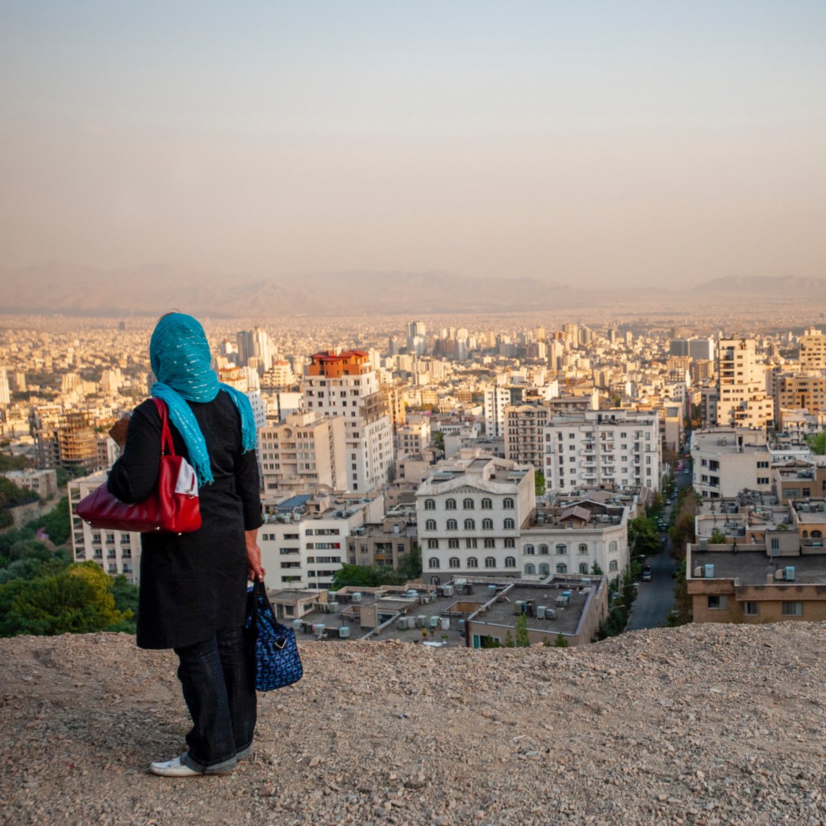 Iran is facing severe economic instability, protests, and violent crackdowns. With internet shutdowns, shortages, and inflation, daily life is uncertain and unstable.

Pray for:
🙏 Protection and comfort for the people of Iran
🙏 The light of Christ to shine in the darkness