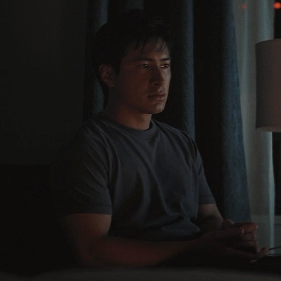 hollanovrryy's tweet image. he's like a friend im always worried about