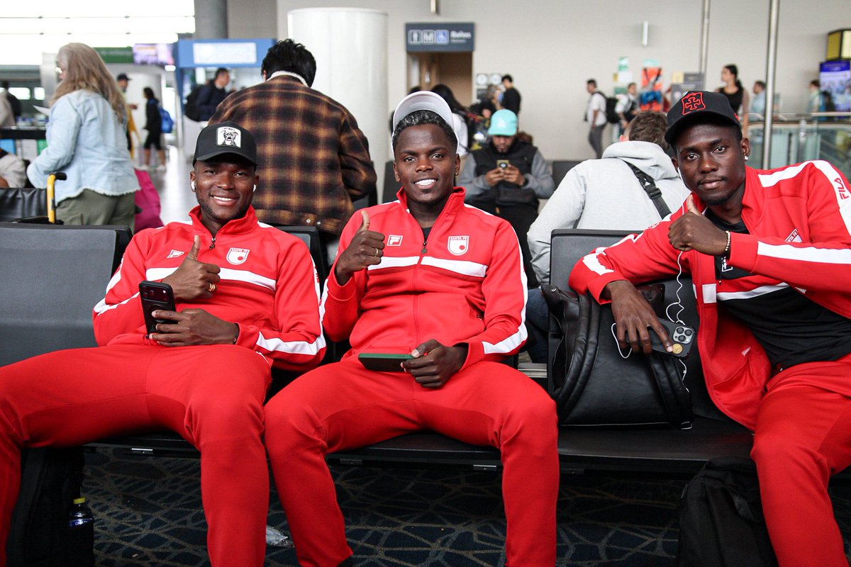 SantaFe's tweet image. ¡Rumbo a Barranquilla ✈️ para el primer reto del año 🇮🇩⚽️! 

#VamosSantaFe