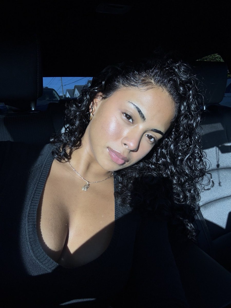 kelseypesina's tweet image. divine presence.