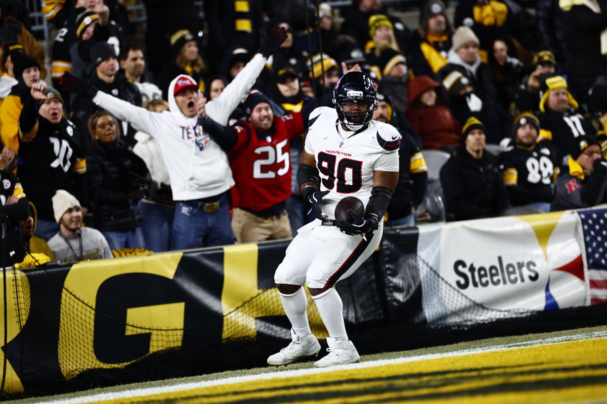 We see you <a href="/ParkerMcCollum/">Parker McCollum</a> 👀