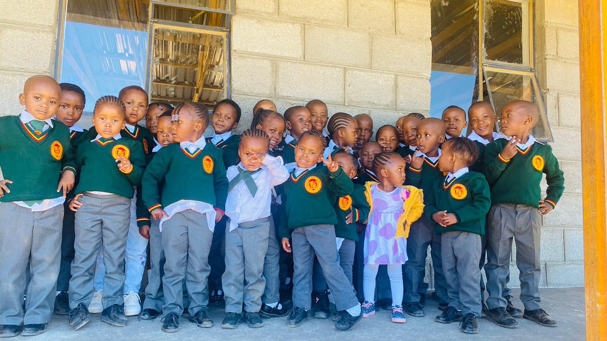DrSekoati's tweet photo. Day 1 of opening my school and I have a lot of young, bright student🙏🏾🔥 I am forever thankful to my wife for this milestone👌🏽📍 and most importantly; to the Almighty.
Kea leboha Basotho https://t.co/zzQA0QOfNg