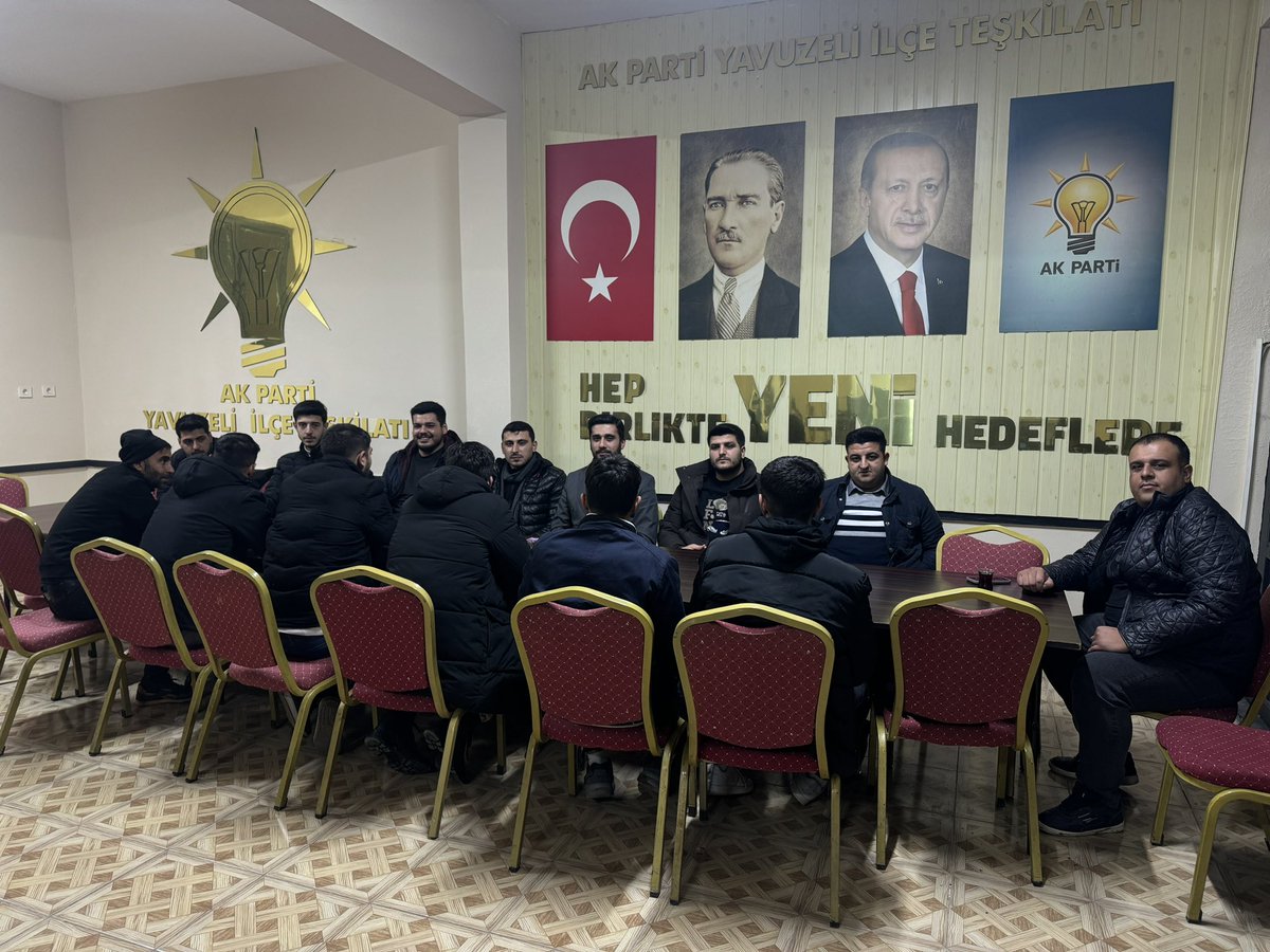 📍Yavuzeli Ak Parti Gençlik Kolları 

   Haftalık İlçe yönetim kurulu toplantımızı gerçekleştirdik. Rabbim toplantımızı hayırlara vesile kılsın.

<a href="/abuyukgumus/">Ahmet Büyükgümüş</a> 
<a href="/eyupkadirinan/">Eyyüp Kadir İnan</a> 
<a href="/fmfedaioglu/">Fatih Muhaddis FEDAİOĞLU</a> 
<a href="/avmustafadurmus/">Av. Mustafa Durmuş</a> 
<a href="/mesutbozatli/">Av.Mesut Bozatlı 🇹🇷</a> 
<a href="/FARUKGUZELBEY1/">Ömer Faruk Güzelbey🇹🇷</a> 
<a href="/AkGencYavuzeli/">AkGenclikYavuzeli 🇹🇷 🇵🇸</a>
