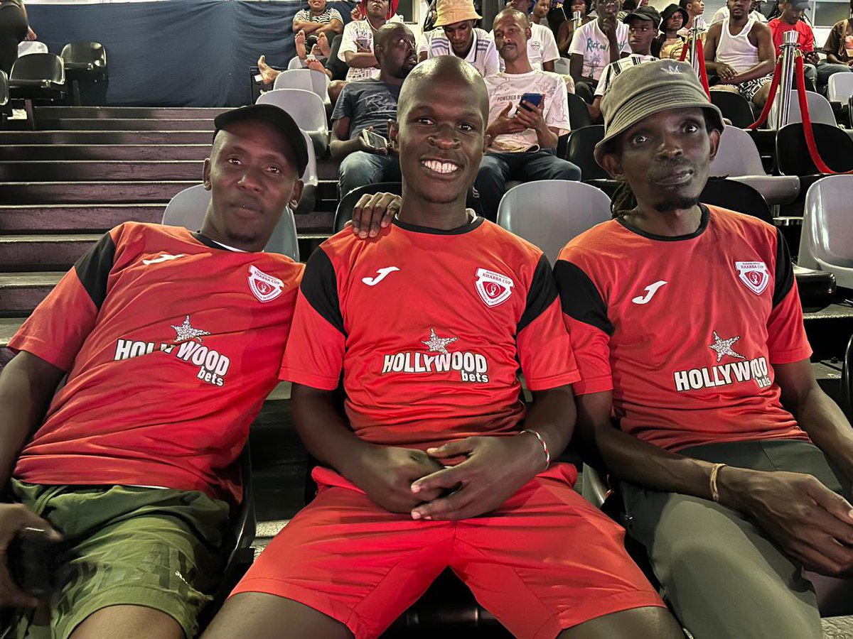 Hollywoodbets's tweet photo. What a night 🔥

AFCON Semi-Finals on the big screen, an electric Hollywoodbets Greyville crowd, and the official reveal of football legend Michael Owen as the newest member of the Hollywoodbets team.

From the first whistle to the final reveal, this one delivered. https://t.co/MrIrSogaGV
