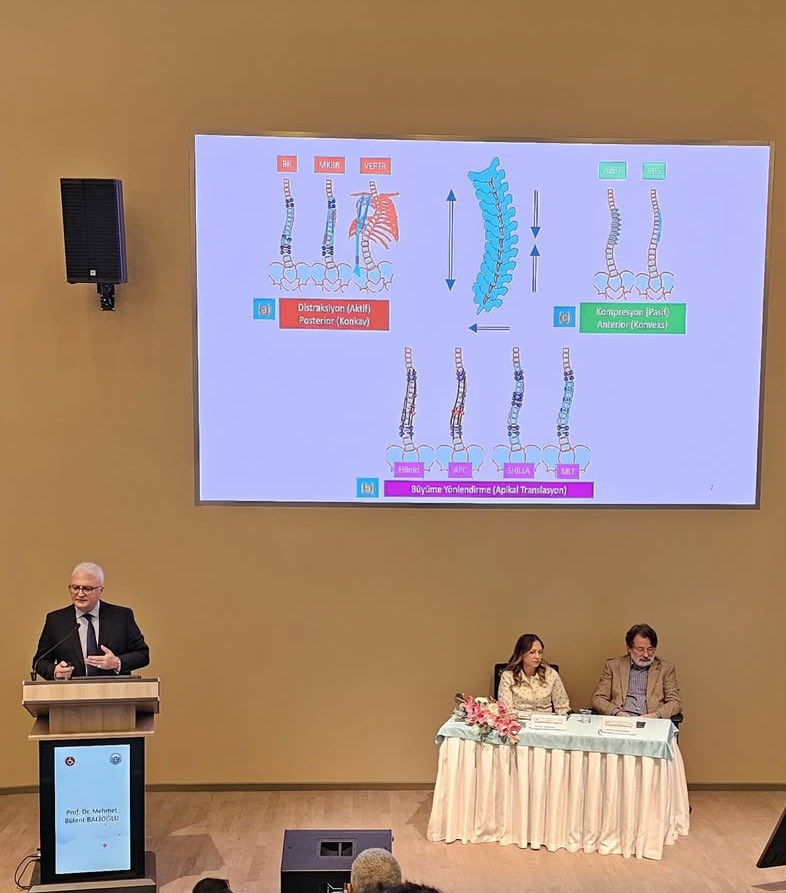BaliSpine's tweet photo. Throughout the symposium, speakers detailed every stage of scoliosis, from conservative methods to modern surgical interventions:
#MultidisciplinaryApproach #PhysicalTherapy #Orthopaedics #SpinalHealth #IstanbulFTR https://t.co/8H534LmhRE