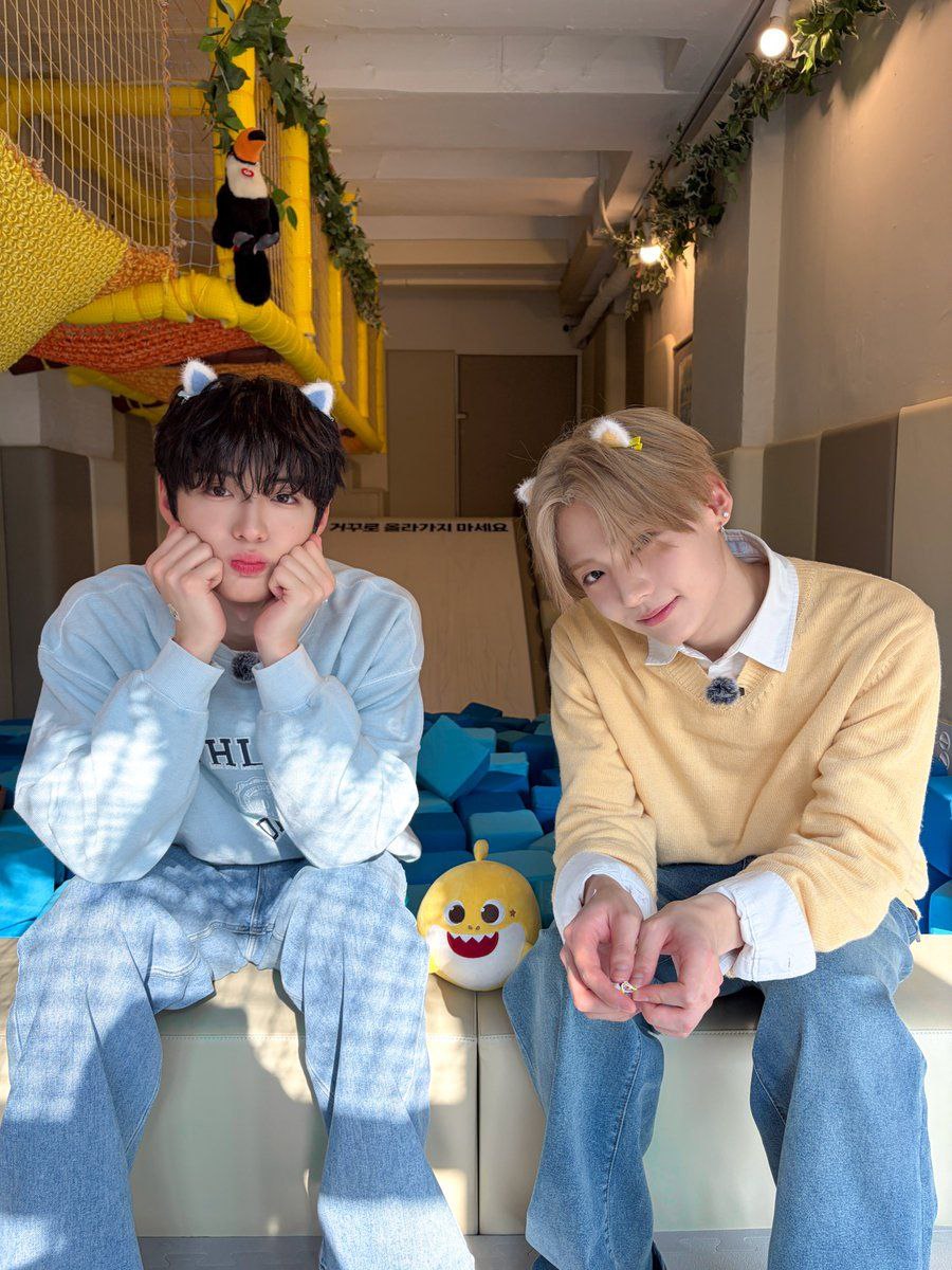 Saygwon's tweet image. The cats goes meow (2026). Sanghyeon and I once got to experience life as cat-people for a day. It was surprisingly fun! We basically just existed, but our mere presence was enough to keep everyone around us entertained.