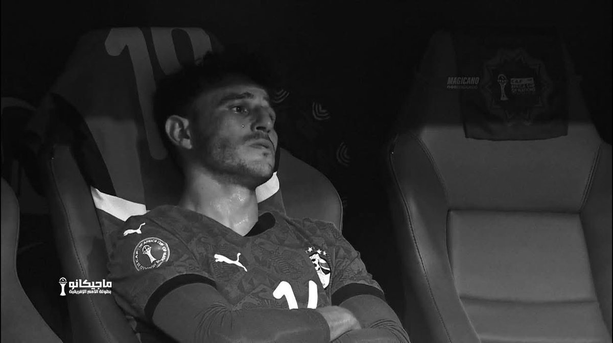 دِيـ,ـنـــاْ (@dinahafez74) on Twitter photo 