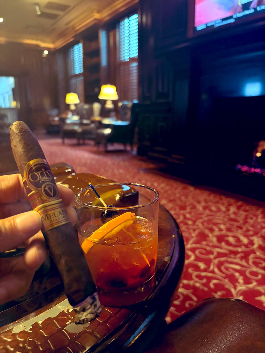 mrgrove00's tweet photo. Oliva Serie V Melanio Maduro 💨 
@OlivaCigar https://t.co/ftnxvHKK55