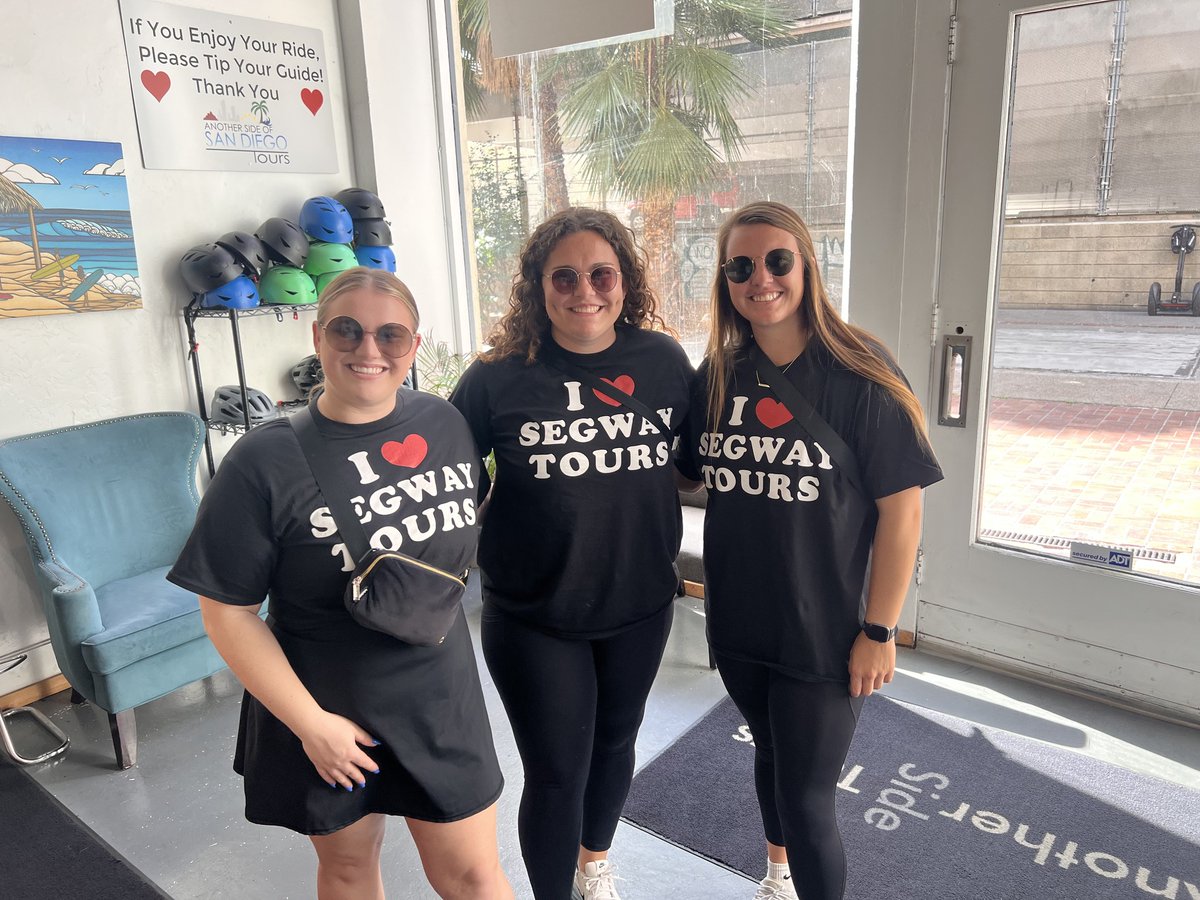 AnotherSideTour's tweet image. Our guests understood the assignment.
Iconic tees, big smiles, and plenty of Segway tour love. 💙