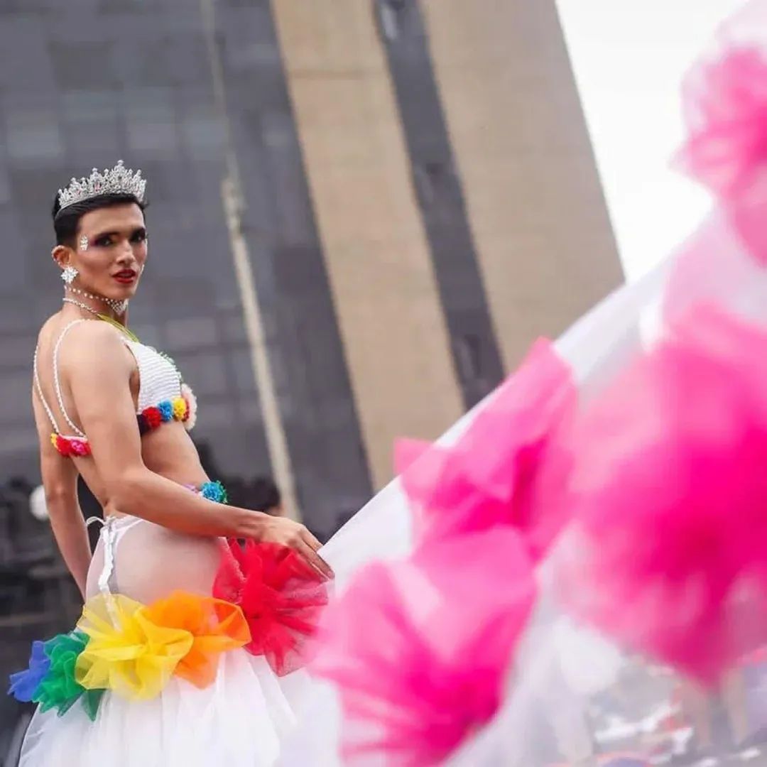 LuisZocon's tweet photo. Cada traje que he usado cuenta una historia; no solo la mía, sino la de mis hermanas que ya no están y la de aquellas que siguen resistiendo. 🏳️‍⚧️✨​📍 ¡Nos vemos en la marcha! Por un Perú con plenos derechos para todas. 🇵🇪🌈 #pride2026 #LGBTQ #Peru #marchadelorgullo #gay #trans🏳️‍⚧️ https://t.co/s3BSkD5VnH