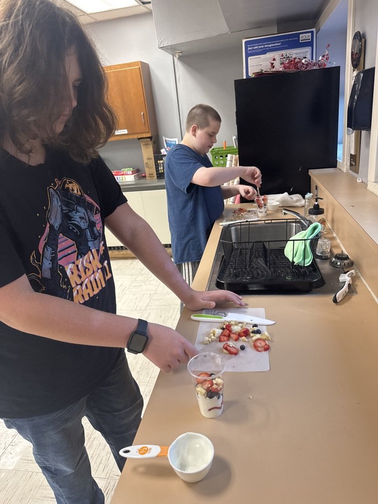 Mrs Caudill's life skills classes enjoyed having guest Mrs Sonja from our local 4H to learn proper cutting techniques and how to make fruit and yogurt parfaits!