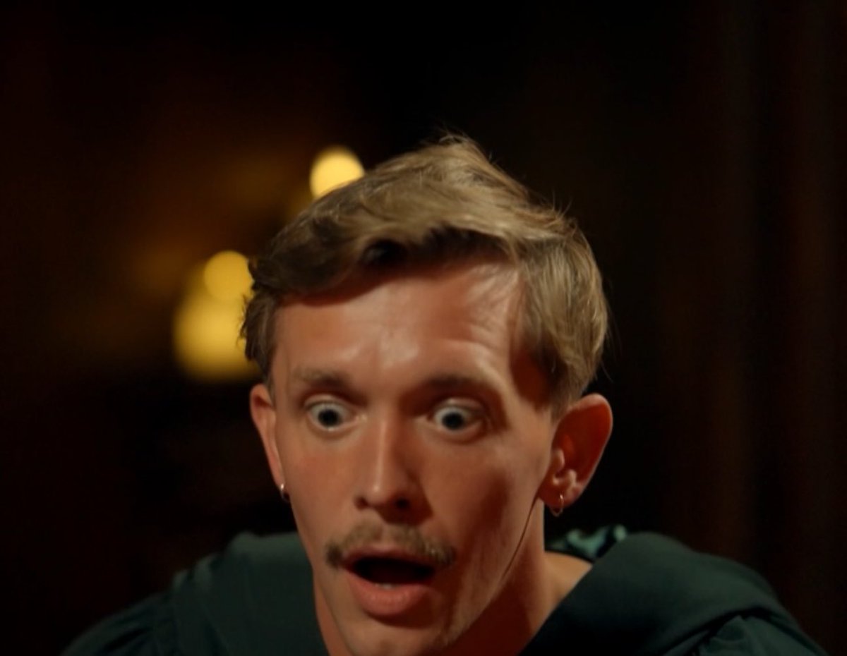 poppy ☾ tweet media