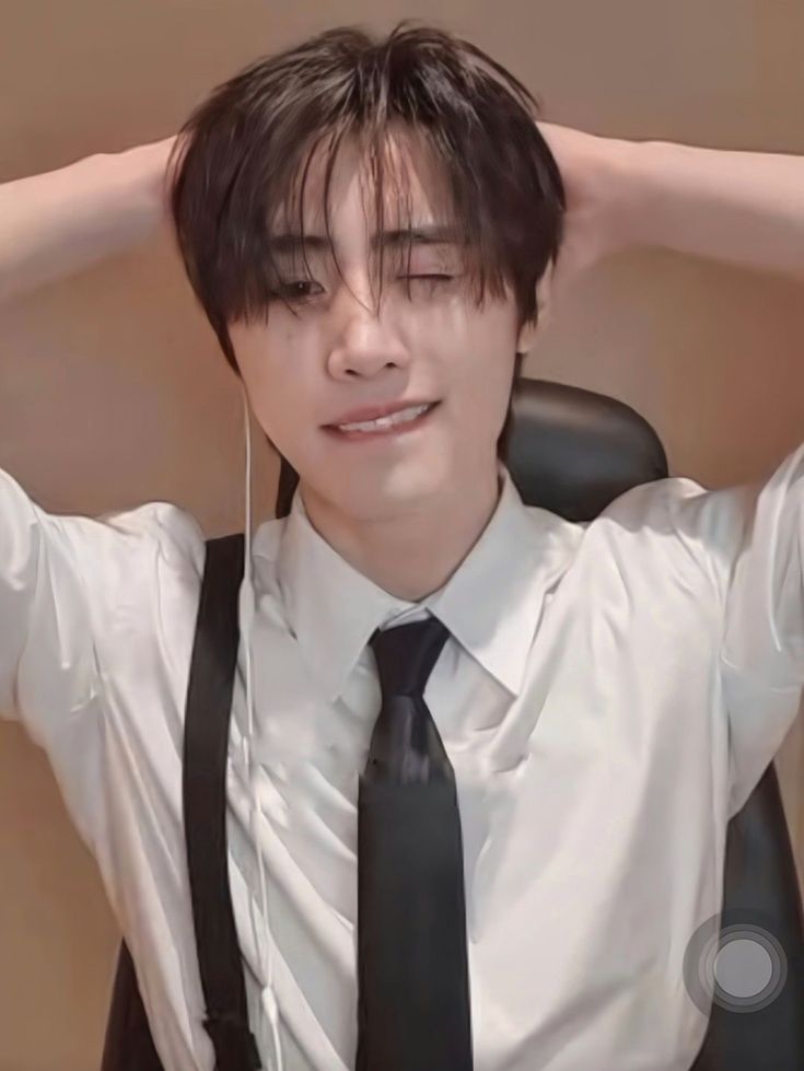 엔진저대학합격햇어요
서울대?
아니.
연세대?
아니.
한양대?
아니.
고려대?
아니.

엔진, 입술 대.