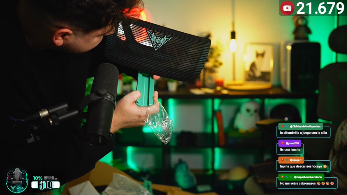 Hace muy poco me llegó un regalito 📦✨ de <a href="/ValkGaming/">VALK GAMING</a> y anoche os enseñé bastante en directo. 

Mil gracias💚 por preocuparos por mí y por mi espalda aportando calidad y estilo. El verde no puede ir más a juego 🫶🏻

-El chat: "Es un descapotable" 🤣

#Ad
