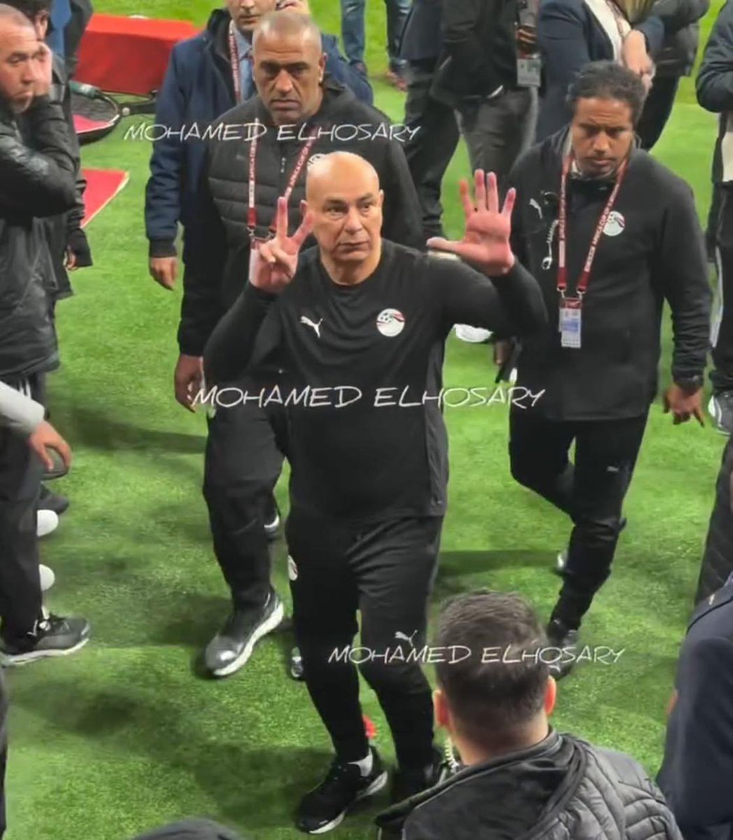 حسام بيرد ع الجمهور بعلامه ٧ مرات للمنتخب