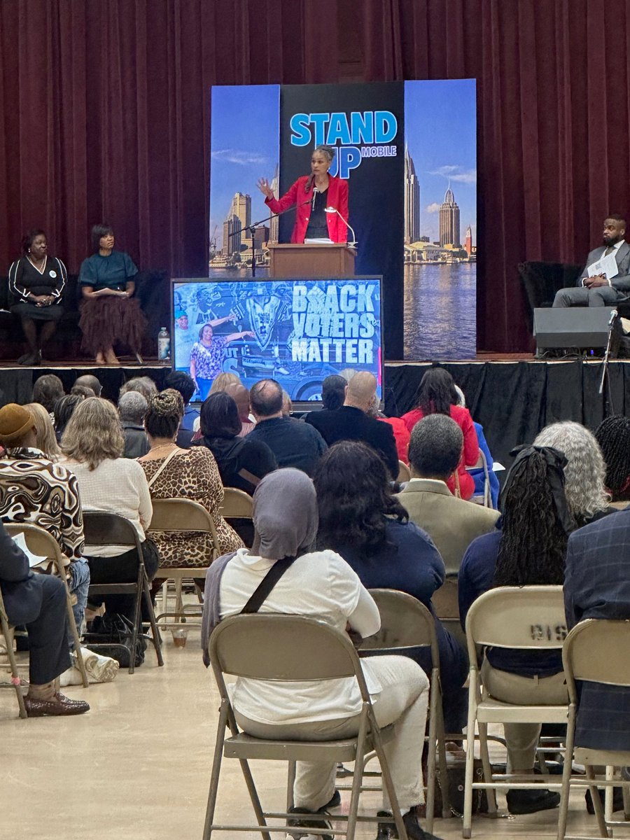 civilrightsorg's tweet image. This past weekend, our President &amp;amp; CEO Maya Wiley joined Stand Up Mobile's 5th anniversary. The celebration was a powerful reminder that our voting rights history continues to shape ballot access today.  

Grateful to stand with organizers who know this work starts locally. ✊🏾