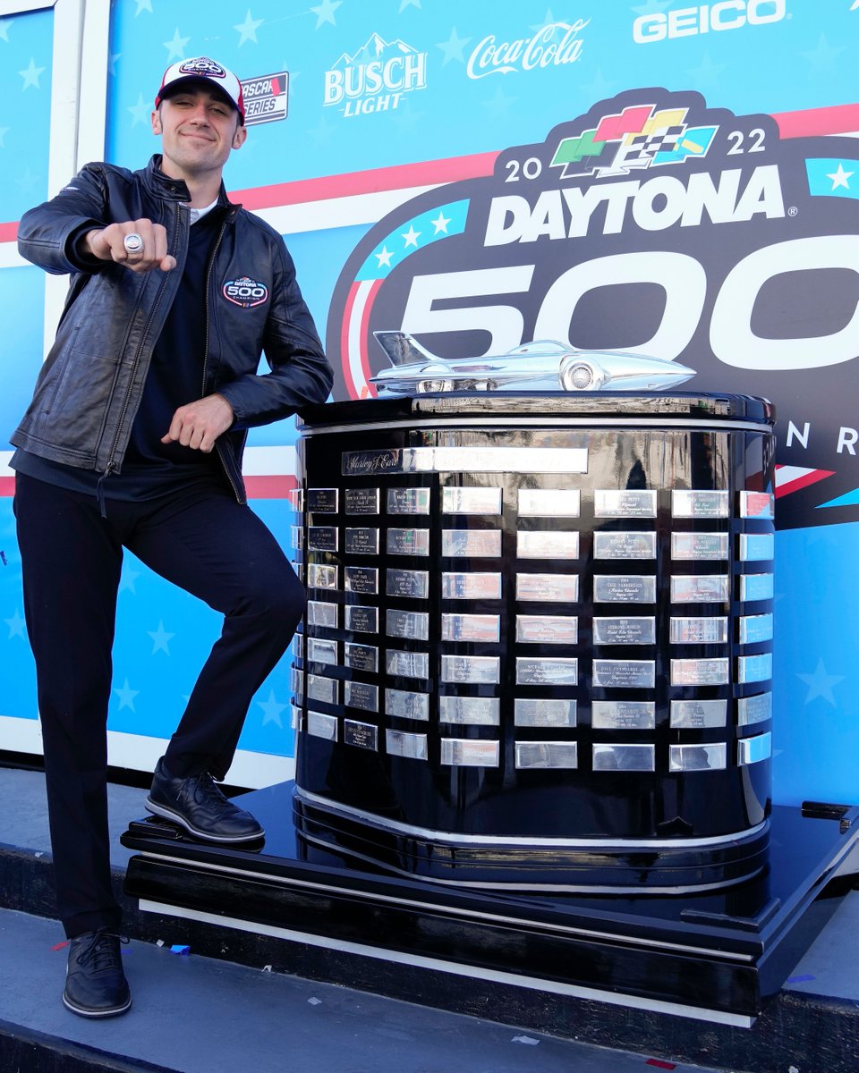 Quaker State tweet media