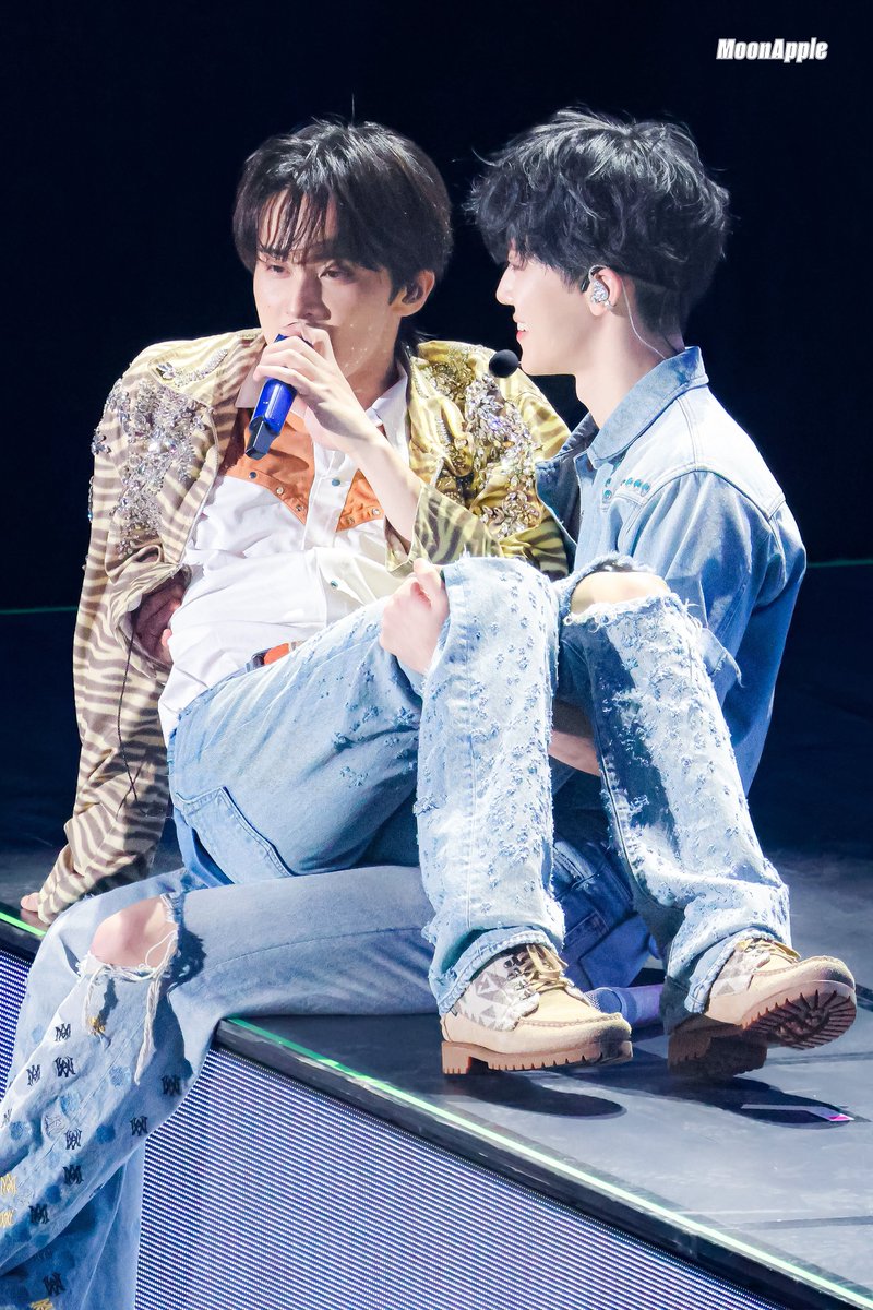 MoonApple_mk's tweet photo. 260109 TDS4 in OSAKA Day2

HQ

#MARK #마크 #マーク #JAEMIN  #재민  #ジェミン
#NCT #NCTDREAM https://t.co/aN9SmsJPI0
