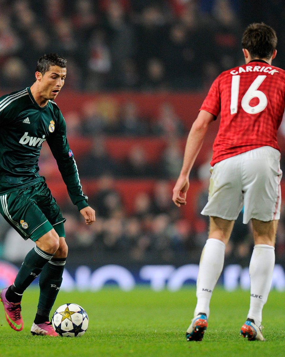 abolapt's tweet image. Cristiano Ronaldo, que trabalhou de perto o percurso de Michael Carrick, deixou rasgados elogios ao atual treinador principal do Manchester United já em 2021. 🤝

#cr7 #michaelcarrick #manunited