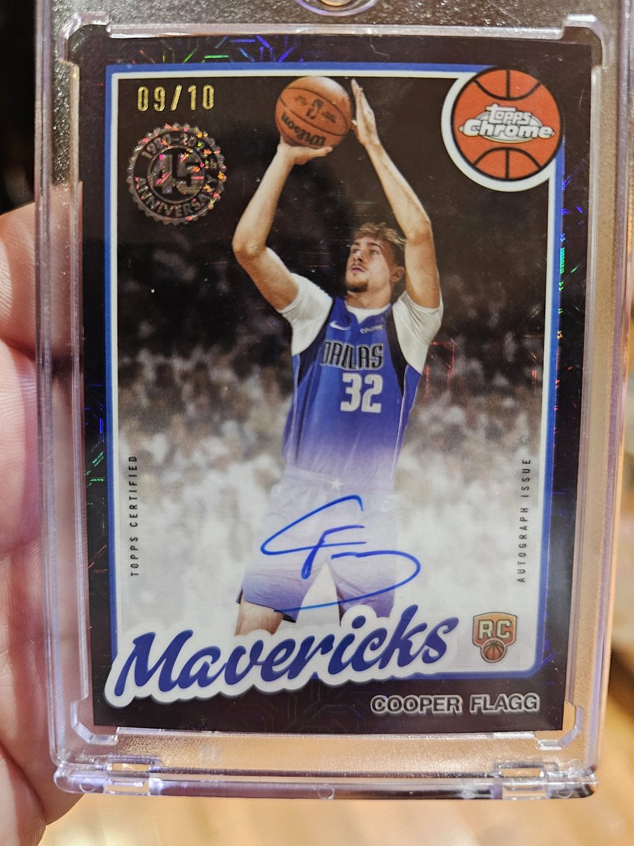 Pimp44Sneaker's tweet photo. @joesportscard @CardPurchaser @MDRANSOM1 https://t.co/GFaF2WnEBv