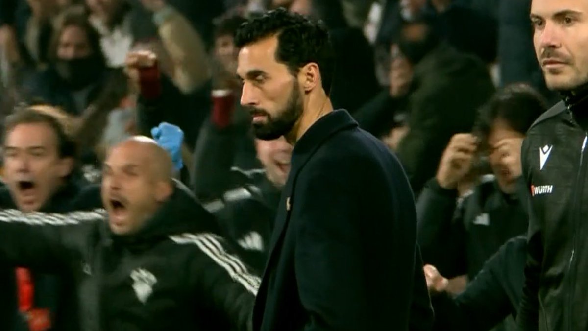 📸 - FLORENTINO PEREZ, ARE YOU WATCHING THIS?!

REAL MADRID ARE LOSING TO A 2ND DIVISION CLUB IN THE COPA DEL REY IN ALVARO ARBELOA'S FIRST GAME AS A COACH.

MADRID FANS, FLORENTINO, THE PLAYERS, ALL THE WORLD SHOULD APOLOGIZE TO XABI ALONSO!