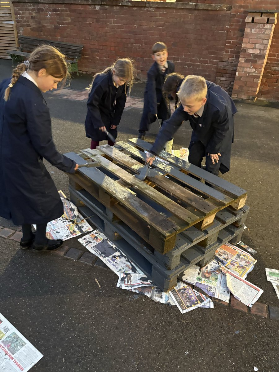 Winterfold English Department tweet media