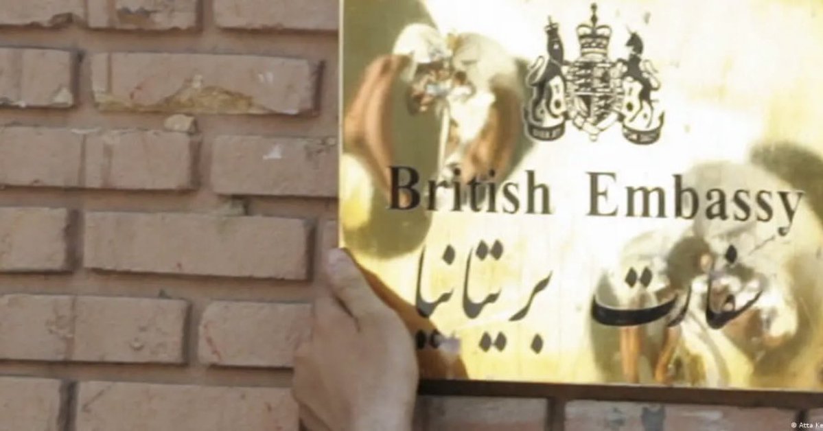 TXUberDriver's tweet image. أفاد مسؤولون لموقع بوليتيكو أن السفارة البريطانية في طهران أُغلقت مؤقتًا، وتم سحب غالبية الموظفين من البلاد، بسبب الاضطرابات المدنية الأخيرة وتصاعد التوترات بين إيران والولايات المتحدة.
#ستنتصر_ثورة_تشرين 
#فائق_الشيخ_علي_مرجعنا_السياسي