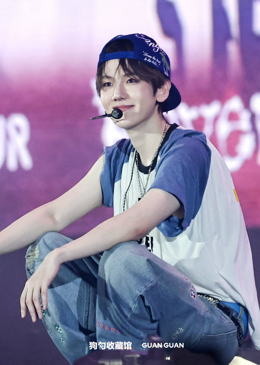 260104 🐶🍓

#백현 #BAEKHYUN #ベッキョン #伯贤