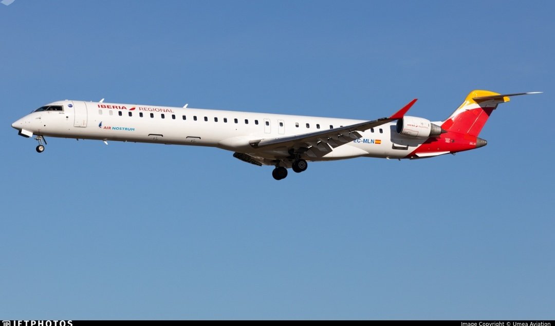 ✈️ Llegada prevista mañana al medio día de este CRJ1000, trayendo al <a href="/valenciacf/">Valencia CF</a> para su partido de octavos de final de Copa del Rey contra el <a href="/Burgos_CF/">Burgos Club de Fútbol</a> ⚽