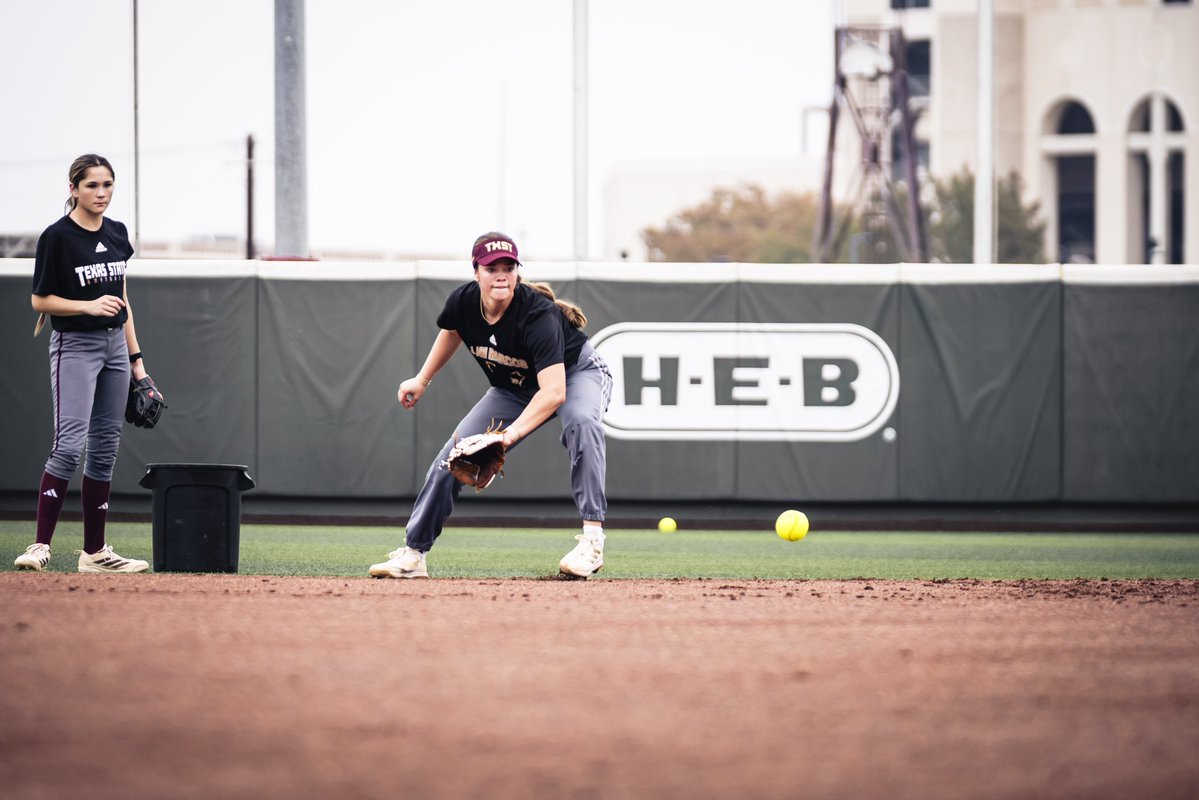 TXStateSoftball's tweet image. All smiles to be back to work 😸