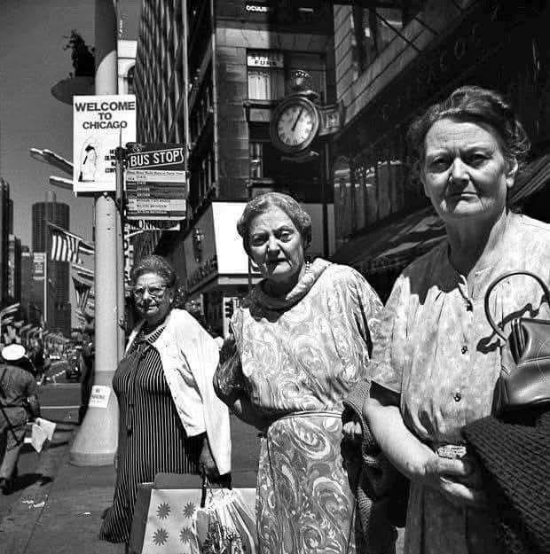 dunnothevitch's tweet image. Vivían Maier 📸
Chicago, Illinois. 1968