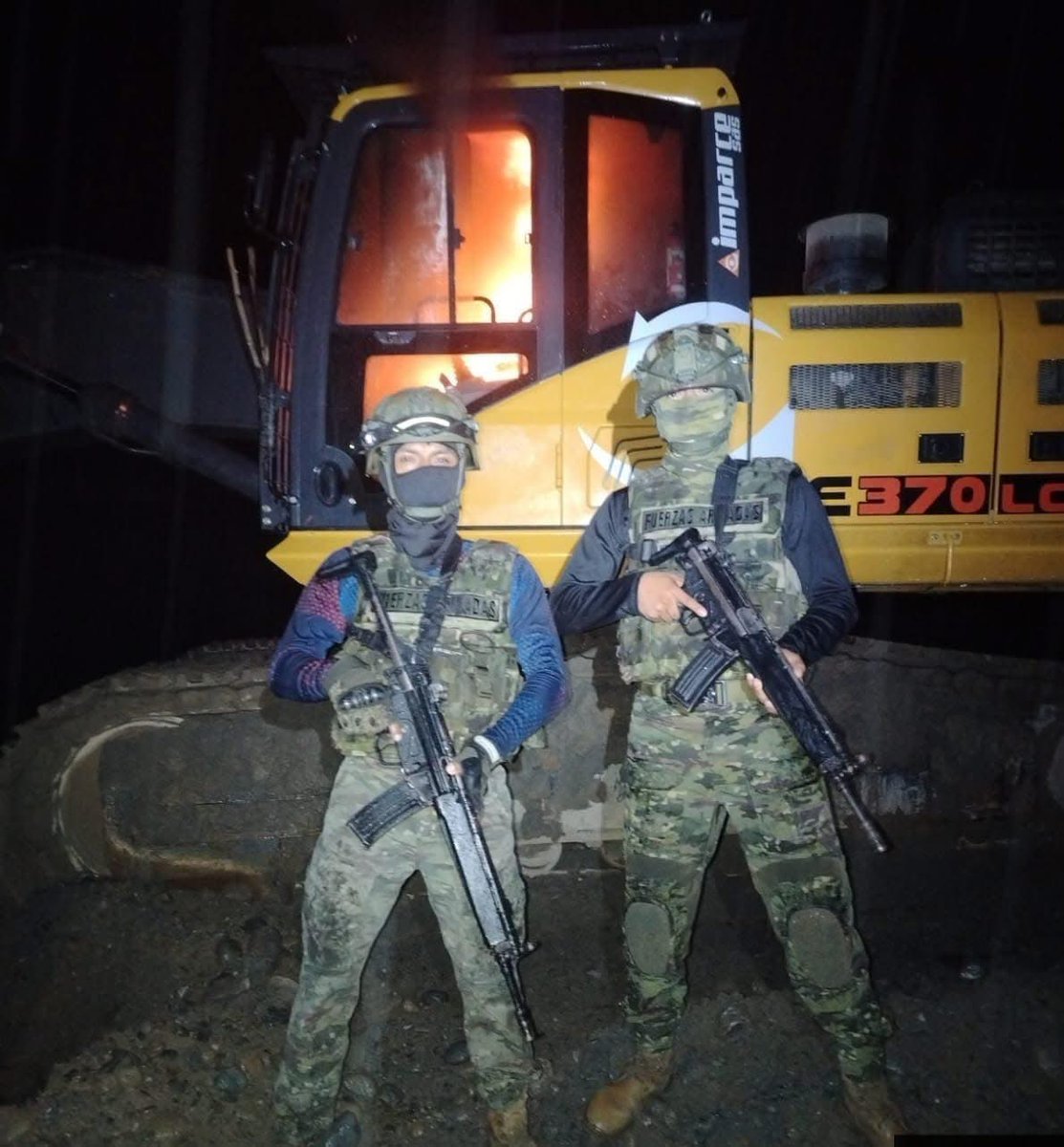 ‼️Nuevo golpe a las economias criminales de la minería ilegal en nuestra Zona 6‼️

Lo que en gobiernos anteriores nunca tuvieron el minimo interes para enfrentar, hoy en el gobierno del presidente <a href="/DanielNoboaOk/">Daniel Noboa Azin</a> avanza sin contemplación.

👉 Nota: Personal del Ejército