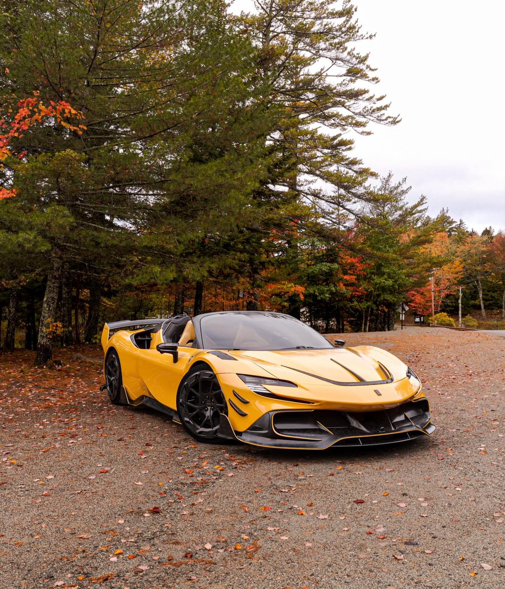 competitionreal's tweet image. Ferrari SF90 Mansory 🖤💛