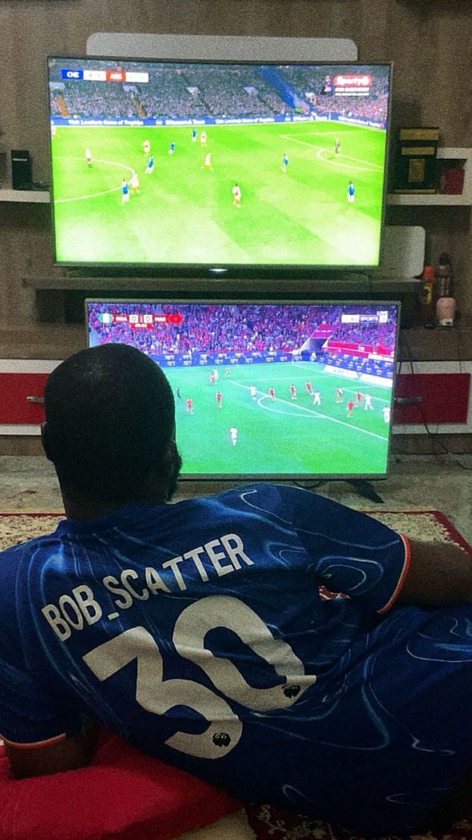 Jimada_Gana's tweet photo. Two screens, one heart 💙🇳🇬
#CHEARS #NGAMAR https://t.co/Vb8loUTIV2