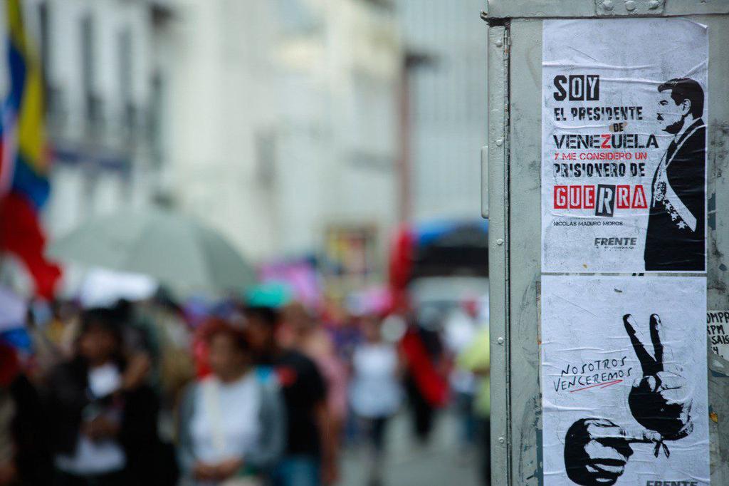 #EnFotos📷| En un ambiente de respeto y hermandad, miles de venezolanos caminan hoy por la justicia, exigiendo la paz, la soberanía y la liberación del Pdte <a href="/NicolasMaduro/">Nicolás Maduro</a> y la Primera Dama Cilia Flores

Hoy los venezolanos demuestran la unidad entre el pueblo y sus instituciones