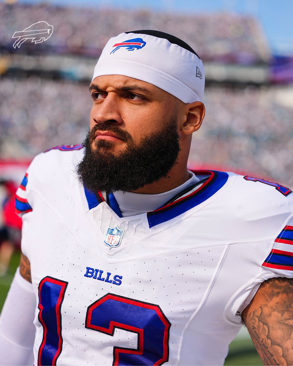 BuffaloBills's tweet image. Wishing @rell4six and @gabedavis13_ a speedy recovery. ❤️