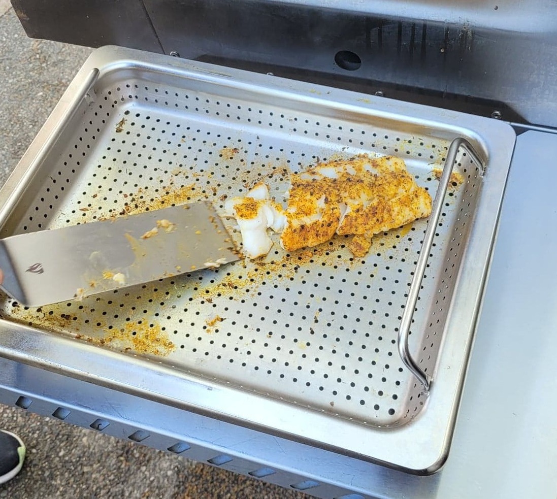 CookerFathers's tweet photo. Aujourd’hui aux mercredis découvertes NESO Grill™! Un met international! Que vous soyez du Nord, de l’Est, du Sud, de l’Ouest de la Chine, le poisson à la vapeur. Les horizons de vos traditions! #grill #bbq https://t.co/v8G7nHZhBs