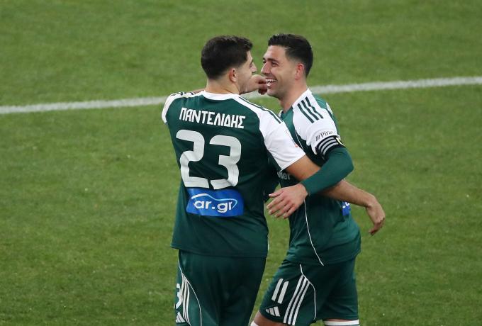 Είναι μοναδικό συναίσθημα να φοράς τη φανέλα με το τριφύλλι. Δεν ξέρω αν μπορώ να κάνω μεγάλη διαφορά, αυτό που μπορώ να κάνω είναι να δίνω το 100%, μια ζωή αυτό κάνω οπότε θα συνεχίσω να το κάνω».

Πήγα να συγκινηθώ λίγο από την θερμή υποδοχή

Άιντε Παντελιδη🤘☘️
#paofc