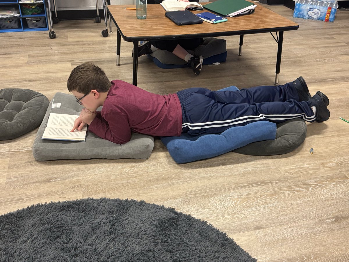 OpportunityAir1's tweet photo. A classroom so quiet you can hear pages turning . . . followed by groans when the bell rings!#bookhooked from page 1
π₯°ππ₯°ππ₯° https://t.co/OOQKSKX49u