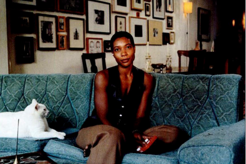 Writer Carol Taylor had always been the apple that fell far from the tree in her West Indian family. But living alone for the first time, their design taste snuck up on her. tinybfs.com/t/RkUt9J