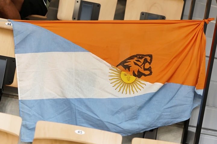 REVIVÍ LO MEJOR DEL 2025: ¡TIGRES DE PACHECO LOGRÓ EL 3° PUESTO EN EL MUNDIAL DE CLUBES!

Tigres le ganó 1-0 a West Bromwich Albion de Inglaterra con un tanto del capitán y goleador Valentino Zegarelli. Así se subió al podio y se convirtió en uno de los mejores equipos del mundo.