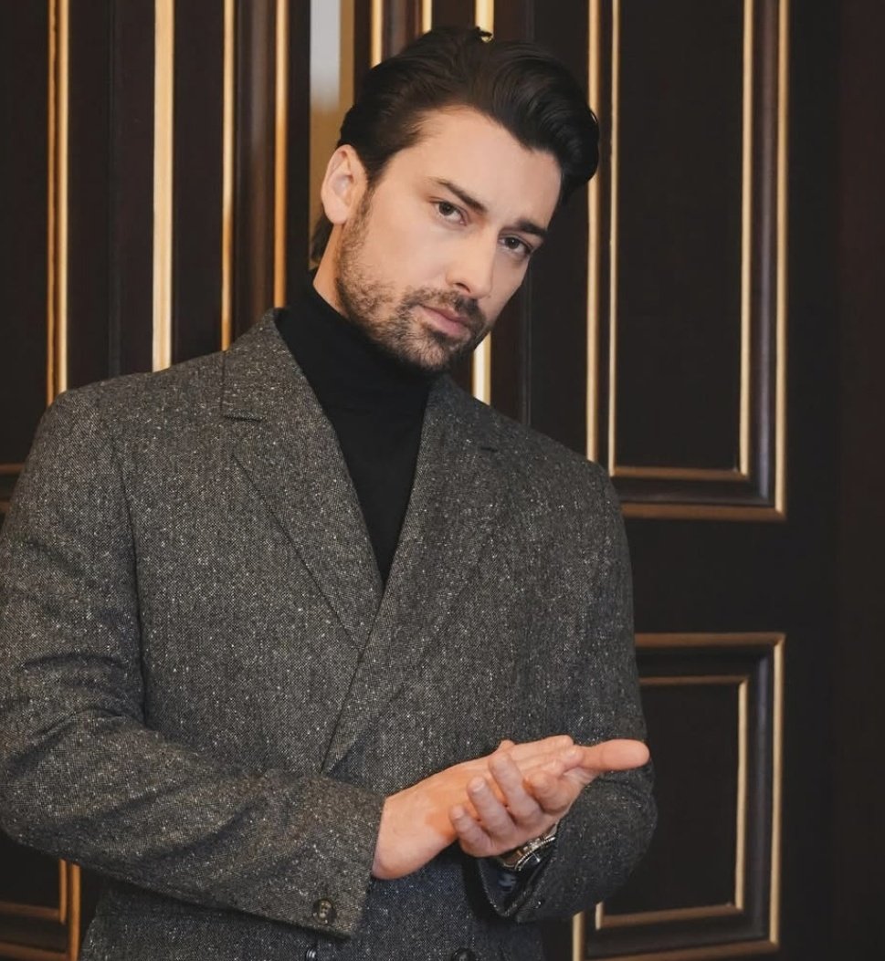 Alp Navruz, 36 yaşında.
İyi ki doğmuş ✨